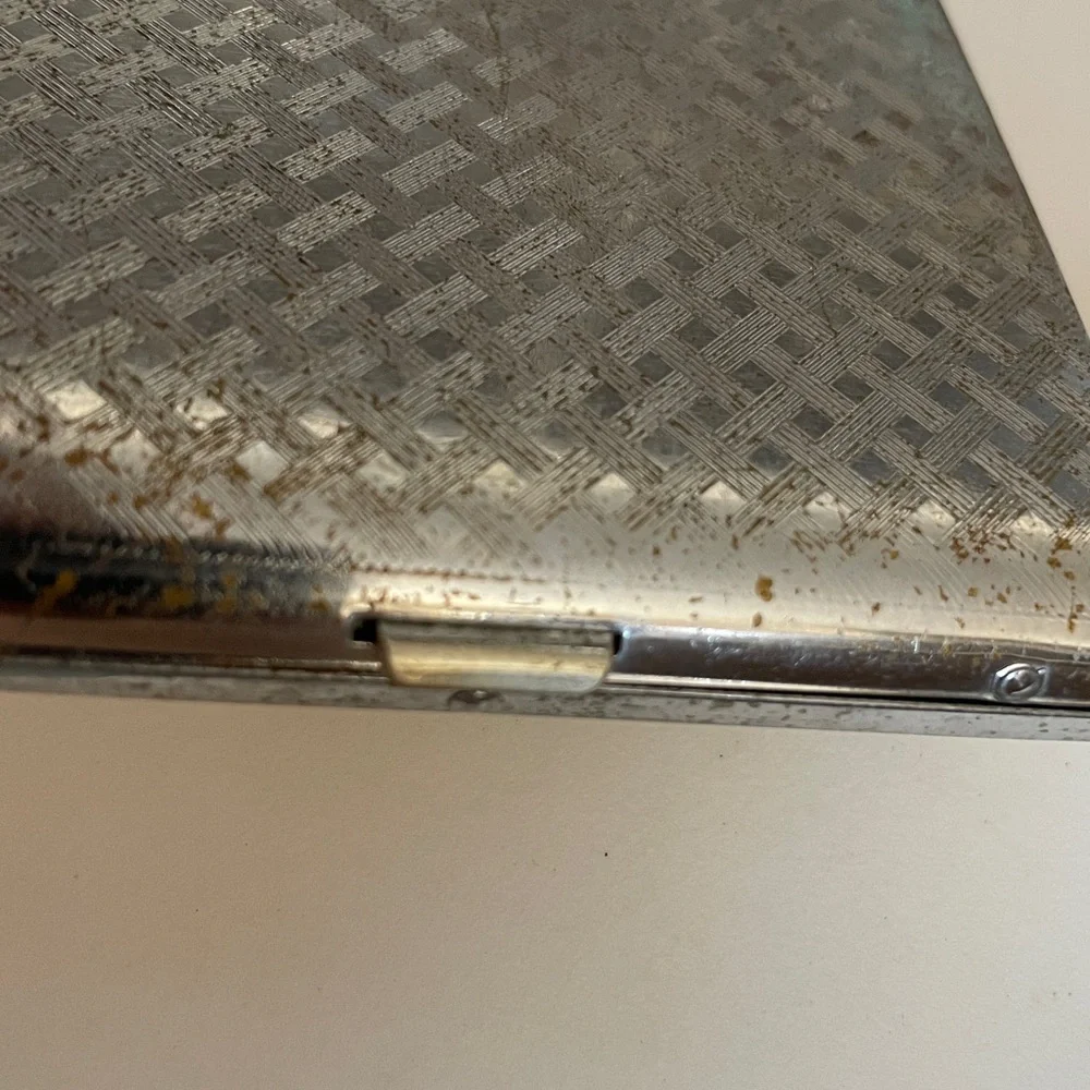 Vintage Art Deco Cigarette Case. Letter R on top - Picture 6 of 11